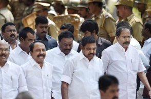 AIADMK factions may support BJP in Presidential election: Report