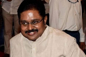 Delhi Police summons TTV Dhinakaran