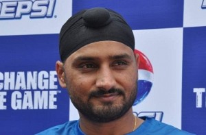 Harbhajan creates record on bowling dot balls in IPL