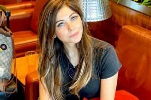 Popular Singer Kanika Kapoor Deletes Coronavirus Post Soon After Fans Backlash! 