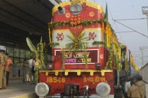 Modi, Hasina flag off trial run of Indo-Ban passenger train