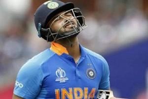 Rishabh Pant Gets Injured On Head, Star Cricketer Takes His Place; BCCI Shares Photo! 