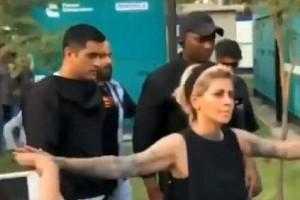 Viral Video: Woman Hairstylist Turns Bodyguard for MS Dhoni