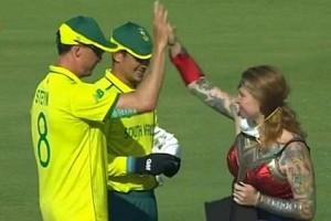 Video: Woman Runs On Field, Stops SAvsENG Match To Spread Awareness 