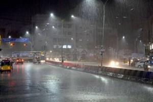 Heavy Rain Alert in Chennai for Next 2 days ; Helpline Numbers Listed