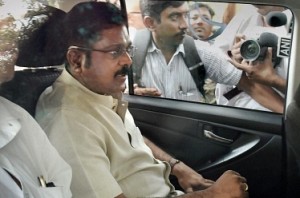 TTV Dhinakaran arrested by Delhi Crime Branch