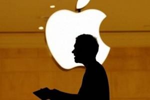 Teenager sues apple for 1 billion for false charges on him