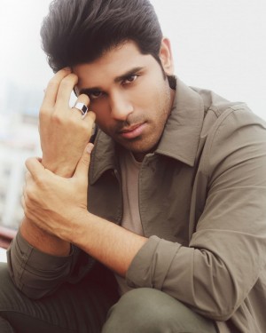 Allu Sirish (aka) AlluSirish