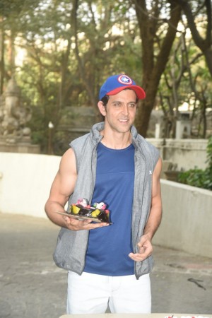 Hrithik Roshan (aka) HrithikRoshan