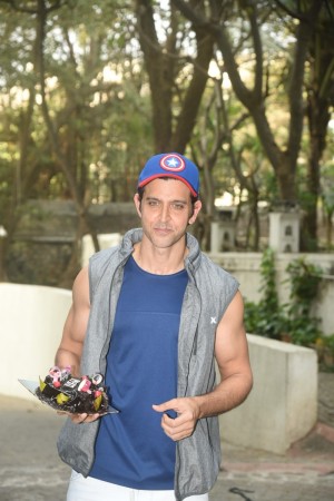 Hrithik Roshan (aka) HrithikRoshan