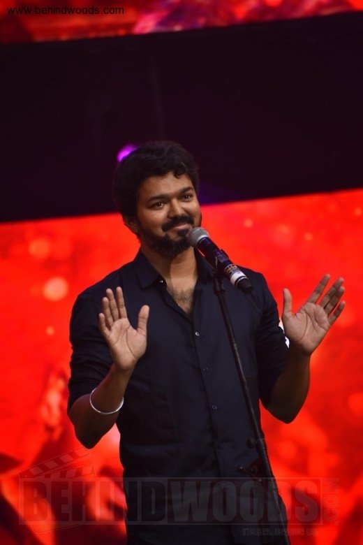 Vijay (aka) Ilayathalapathy Vijay photos stills & images