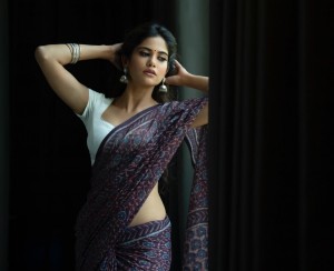 Aaditi Pohankar (aka) Aaditi Pohankarr