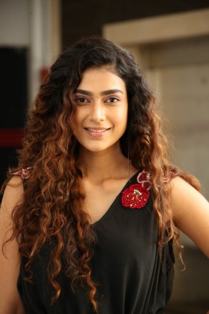 Aakanksha Singh (aka) Aakankshaa Singh