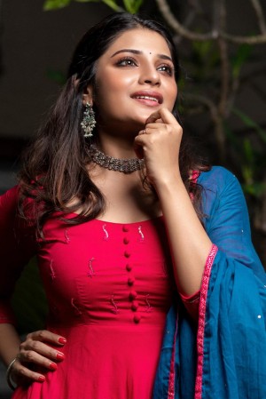 Aathmika (aka) Aathmika Actress