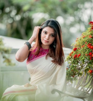 Aathmika (aka) Aathmika Actress