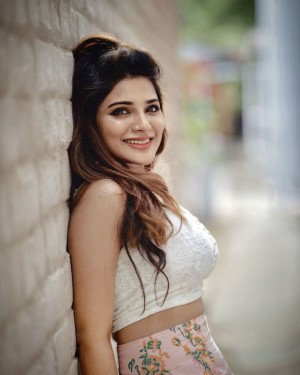 Aathmika (aka) Aathmika Actress