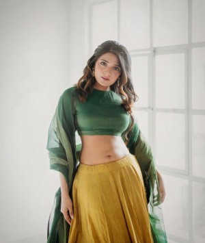 Aathmika (aka) Aathmika Actress