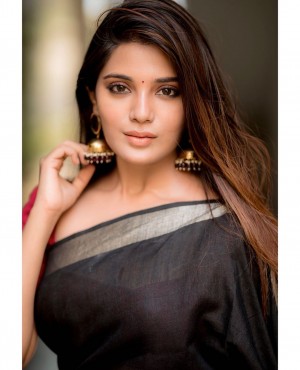 Aathmika (aka) Aathmika Actress