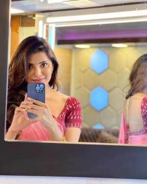 Aathmika (aka) Aathmika Actress