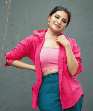 Aathmika (aka) Aathmika Actress