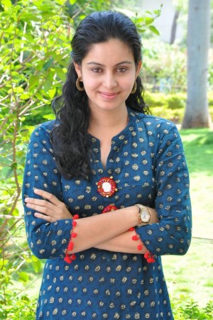 Abhinaya (aka) Abhinayaa