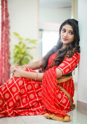 Adithi Menon (aka) Aditi Menon