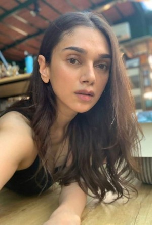 Aditi Rao Hydari (aka) AditiRaoHydari