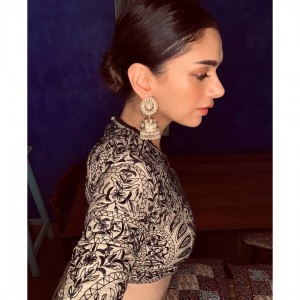 Aditi Rao Hydari (aka) AditiRaoHydari