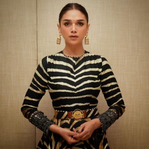 Aditi Rao Hydari (aka) AditiRaoHydari