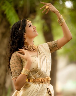 Aditi Shankar (aka) Adithi Shankar