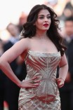 Aishwarya Rai (aka) AishwaryaRaiBachchan