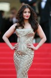 Aishwarya Rai (aka) AishwaryaRaiBachchan