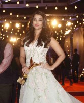 Aishwarya Rai (aka) AishwaryaRaiBachchan