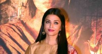 Aishwarya Rai (aka) AishwaryaRaiBachchan