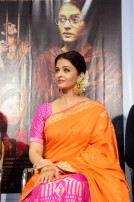 Aishwarya Rai (aka) AishwaryaRaiBachchan