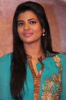 Aishwarya Rajesh (aka) AishwaryaaRajes