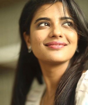 Aishwarya Rajesh (aka) AishwaryaaRajes