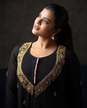 Aishwarya Rajesh (aka) AishwaryaaRajes