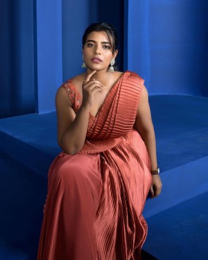 Aishwarya Rajesh (aka) AishwaryaaRajes