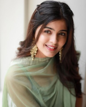 Amritha Aiyer (aka) Amritha