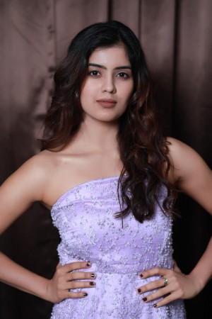 Amritha Aiyer (aka) Amritha