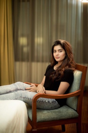 Amritha Aiyer (aka) Amritha