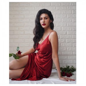 Amyra Dastur (aka) Amyra