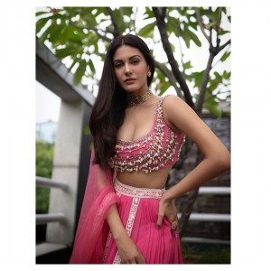 Amyra Dastur (aka) Amyra