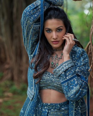 Amyra Dastur (aka) Amyra