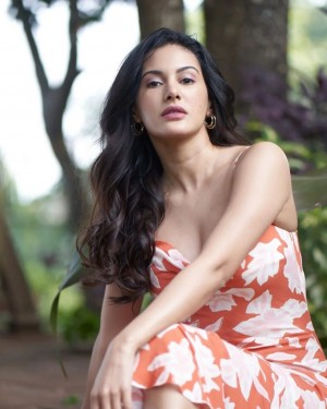 Amyra Dastur (aka) Amyra