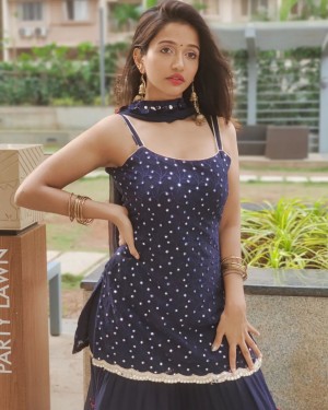 Anaika Soti (aka) Anaikaa Soti