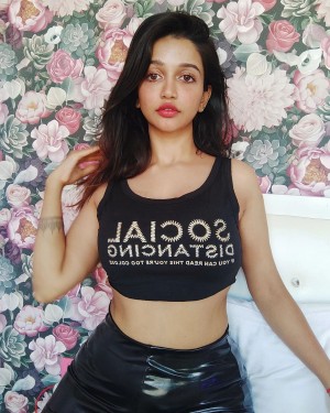 Anaika Soti (aka) Anaikaa Soti