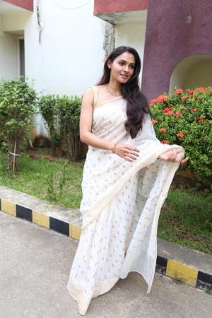 Andrea (aka) Andrea Jeremiah