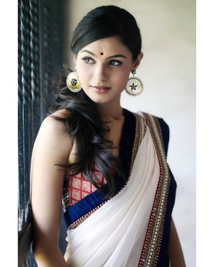 Andrea (aka) Andrea Jeremiah